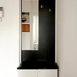 アパート Center - 4 Balconies - Walk To Macedonia Square スコピエ