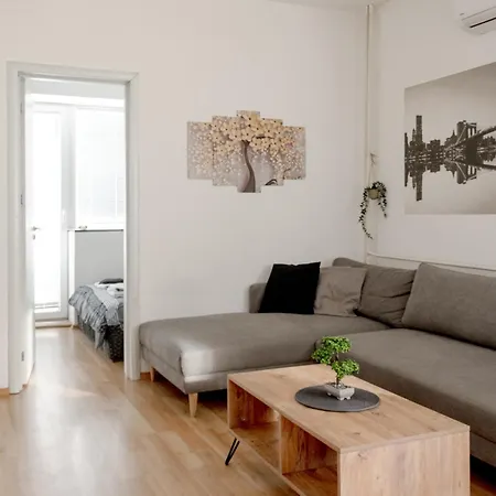 Appartamento Centrе Near Square And Old Town With 4 Balconies