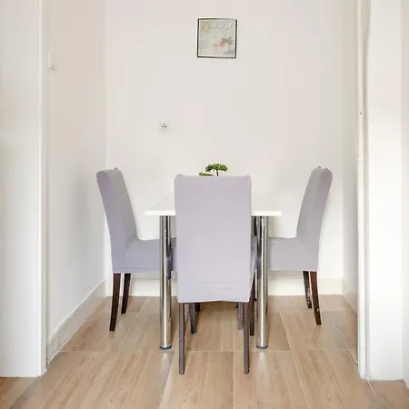 Appartamento Centrе Near Square And Old Town With 4 Balconies Skopje