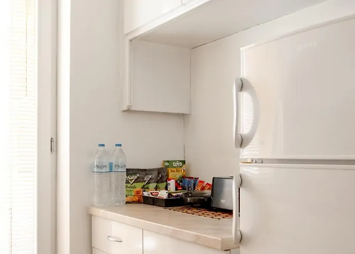 Center - 4 Balconies - Walk To Macedonia Square Apartamento