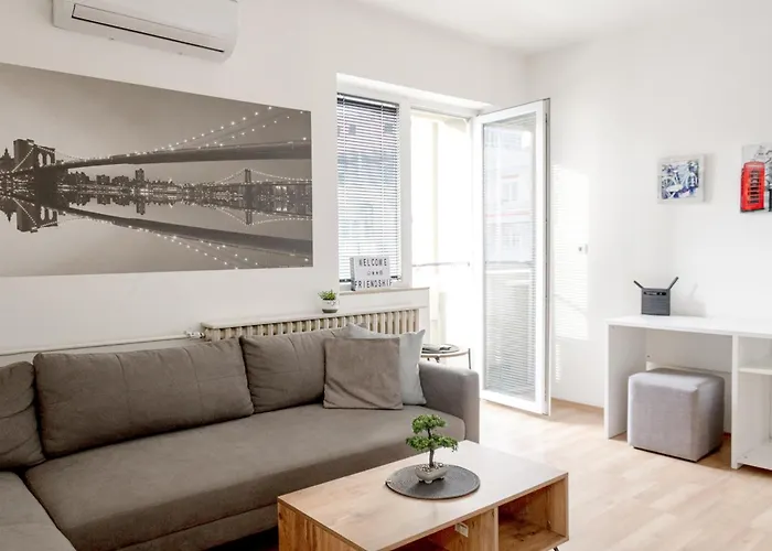 Apartamento Center - 4 Balconies - Walk To Macedonia Square